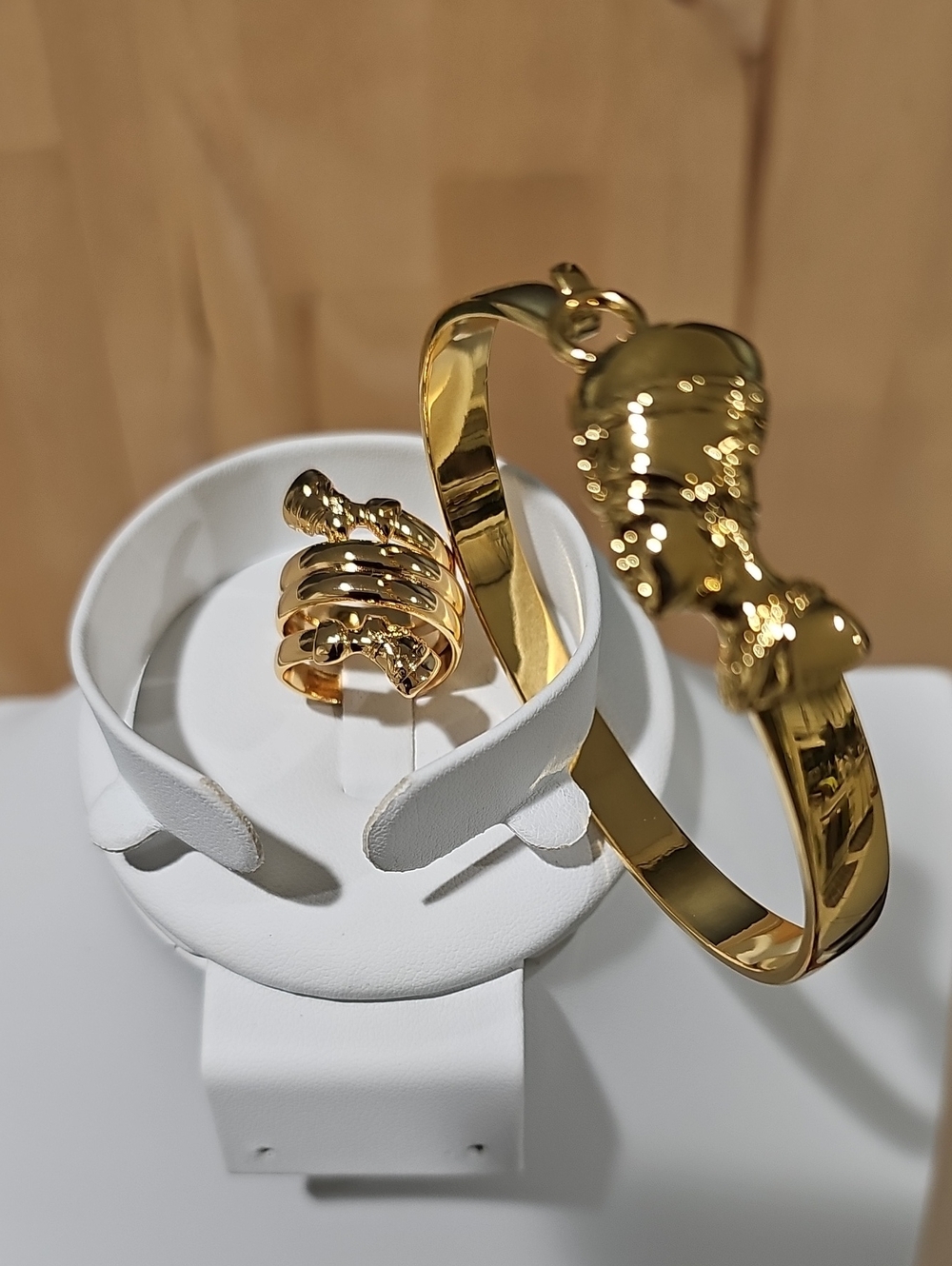 18k Gold Queen Nefertiti  Bracelet and Ring Set